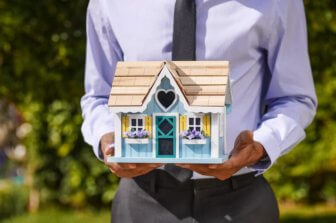 Steps for Refinancing Your Mortgage with No Closing Costs