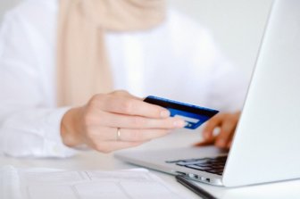 Learn How to Save Hundreds With Online Banking